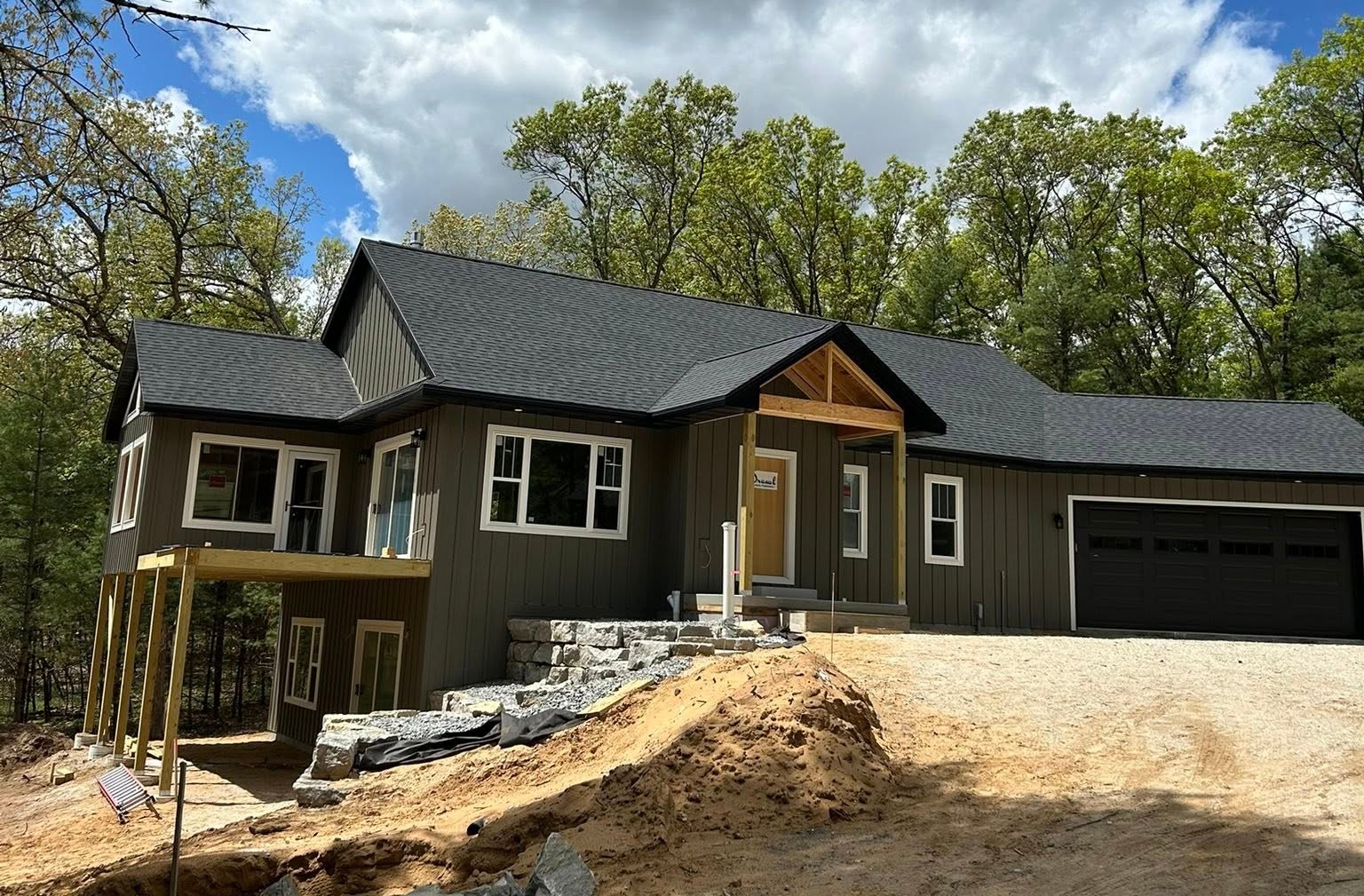 siding and roof installation process